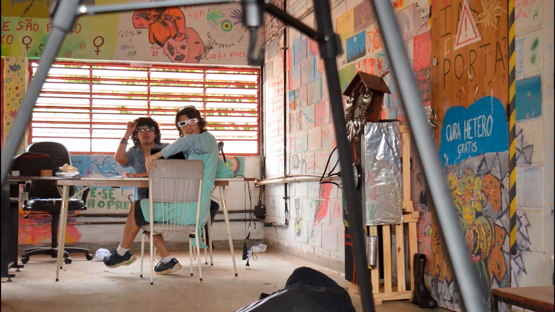 Backdrop for Remnant Frames: Tony and the Future Paralysis