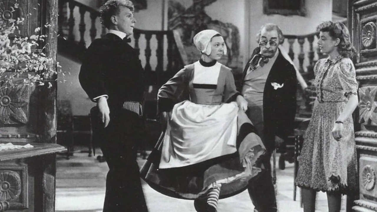 Backdrop for Bécassine