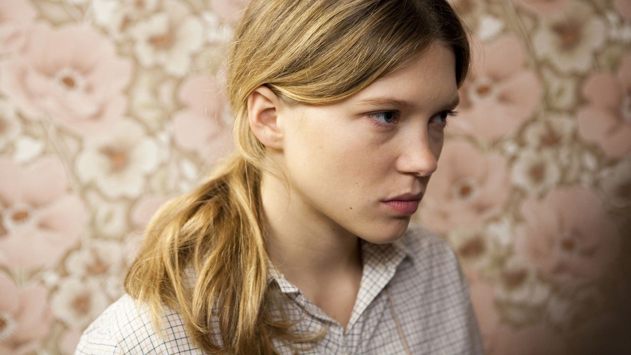 Backdrop for Belle épine