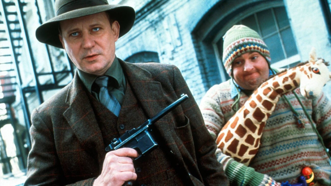 Backdrop for Kiss Kiss (Bang Bang)