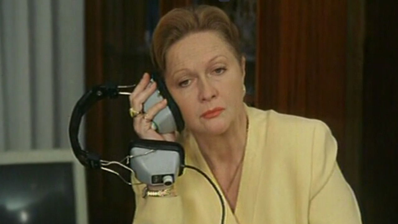 Backdrop for Paradise Apple