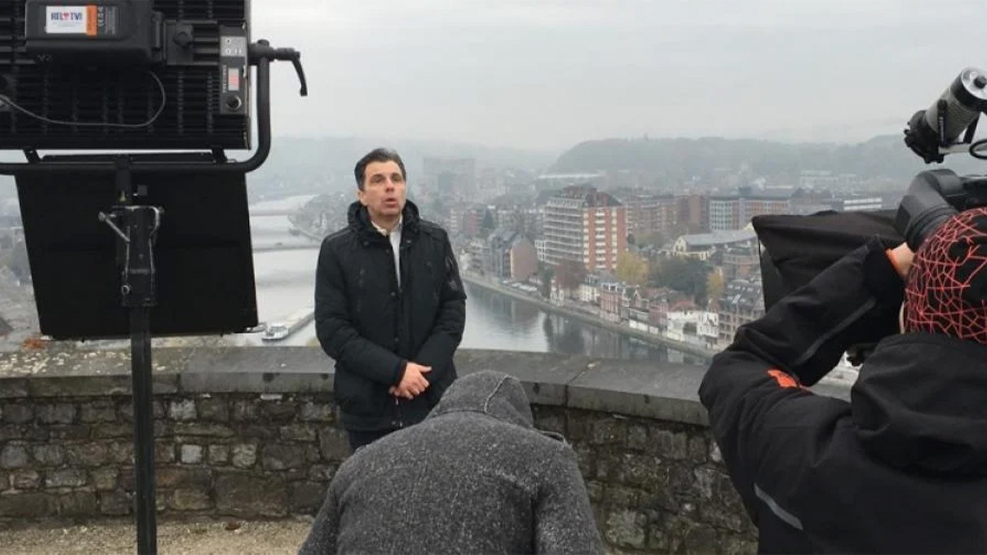 Backdrop for Dossiers tabous