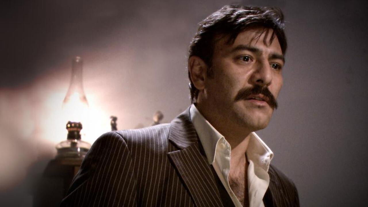 Backdrop for Kurt Kanunu