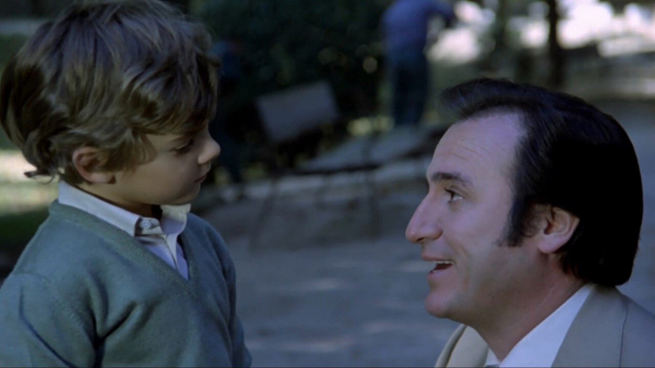 Backdrop for ¿Dónde estará mi niño?