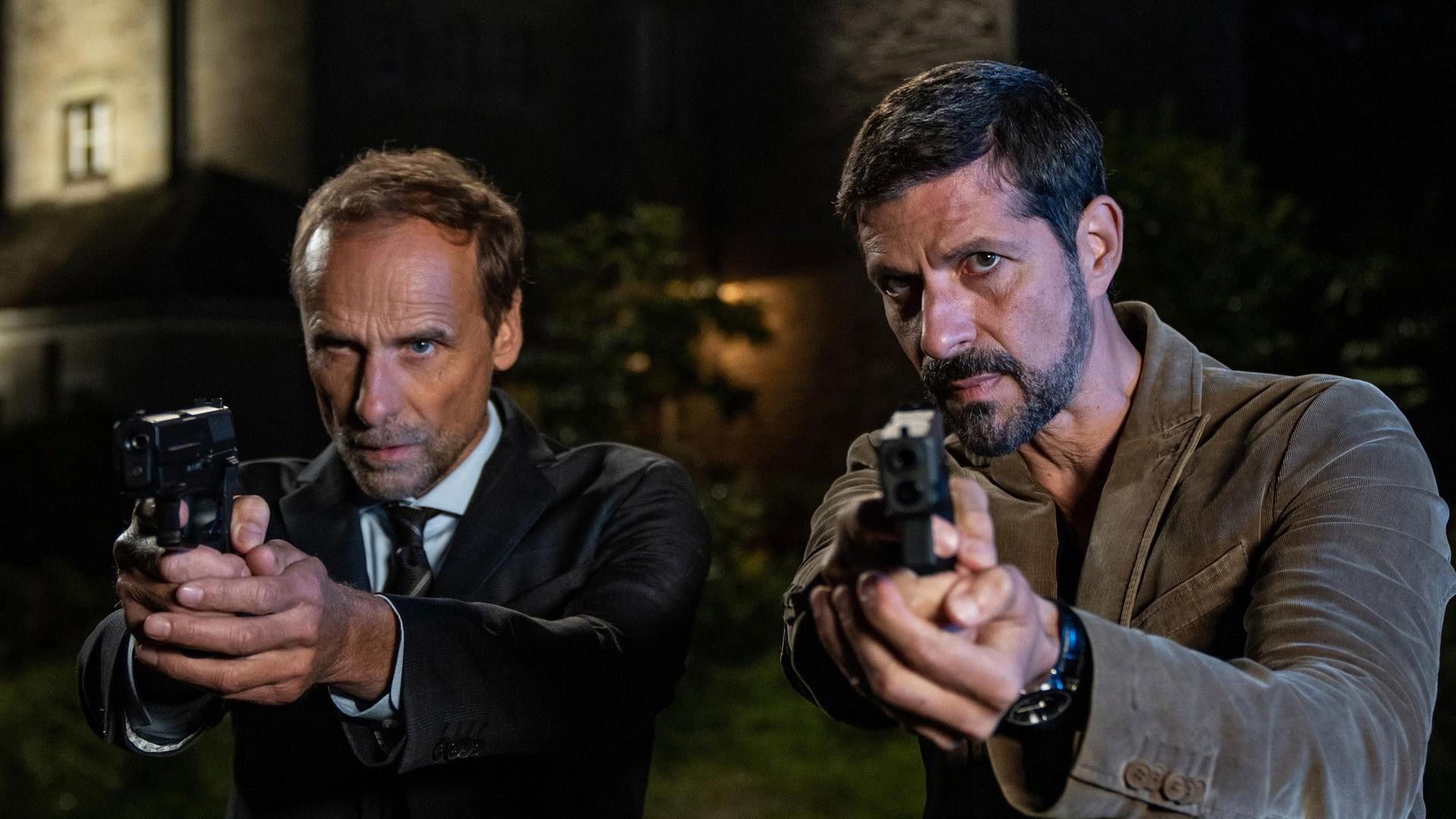 Backdrop for Inspector Dupin: Brittany's Nights