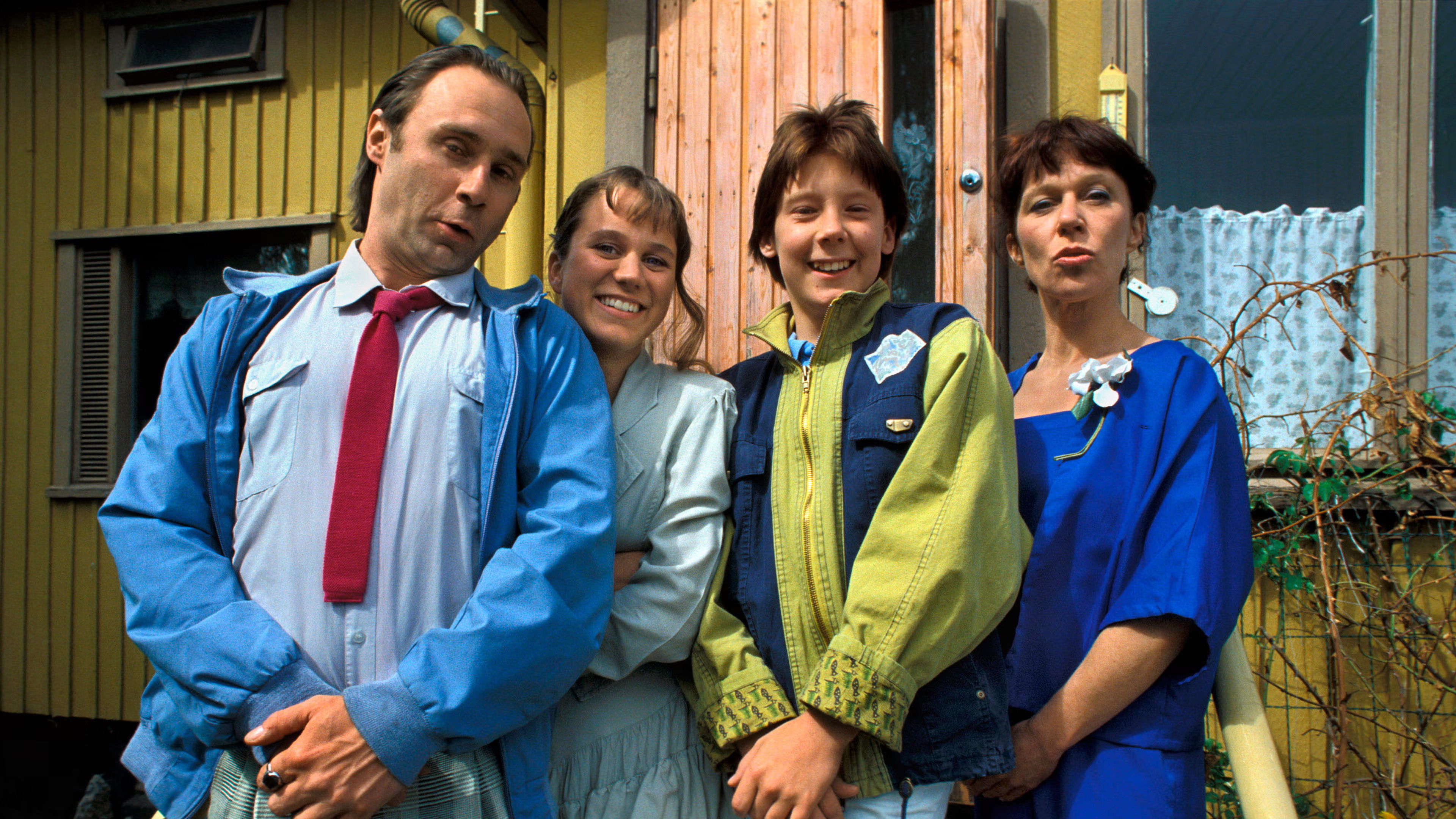 Backdrop for Kyllä isä osaa