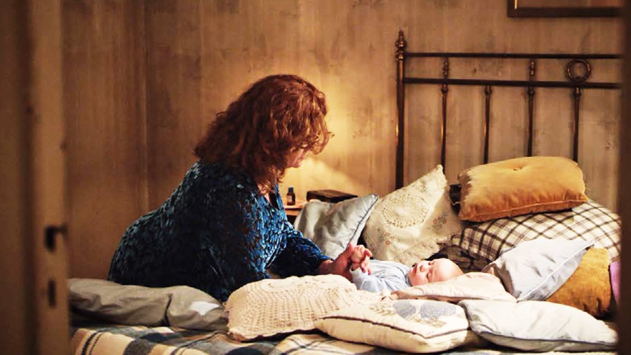 Backdrop for Una casa lejos