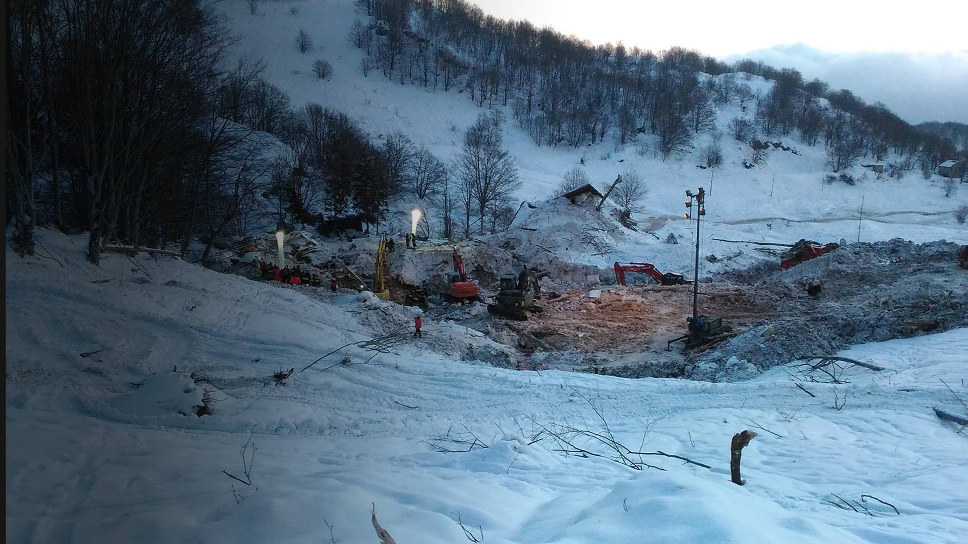 Backdrop for Rigopiano: voci dal gelo