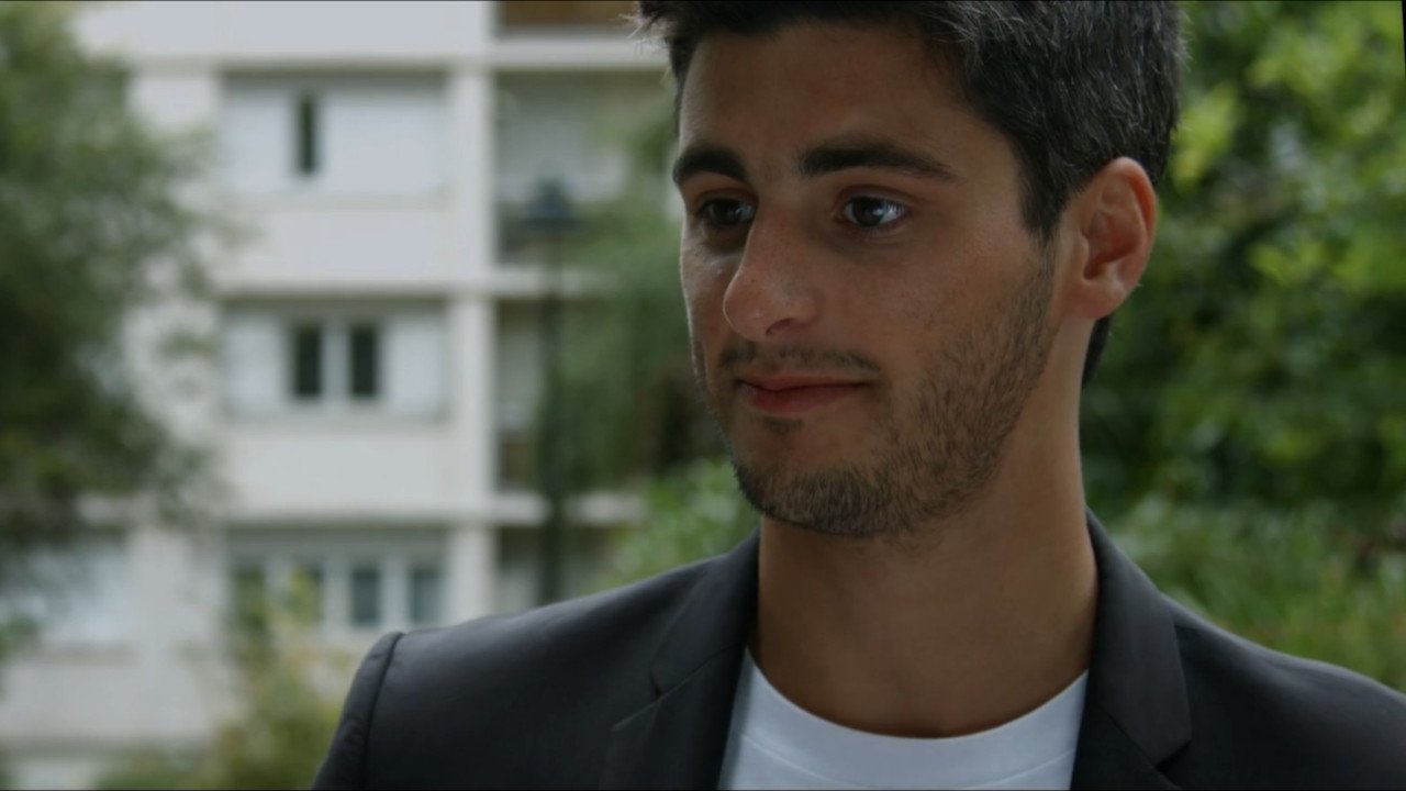 Backdrop for Les vilains