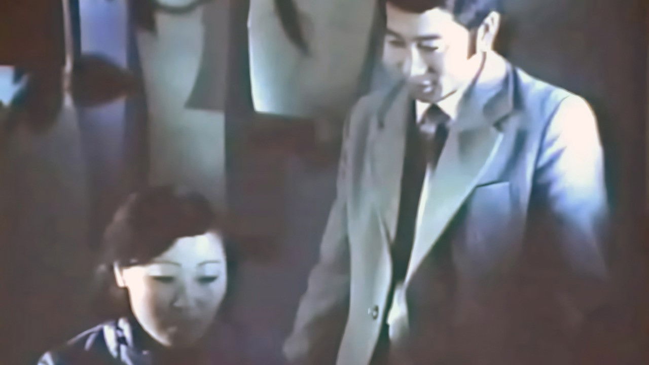 Backdrop for Decisive Step