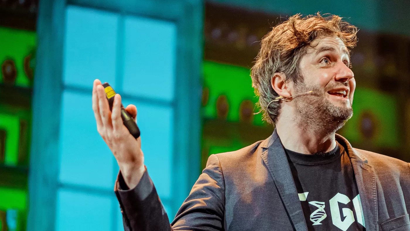 Backdrop for Lieven Scheire: DNA