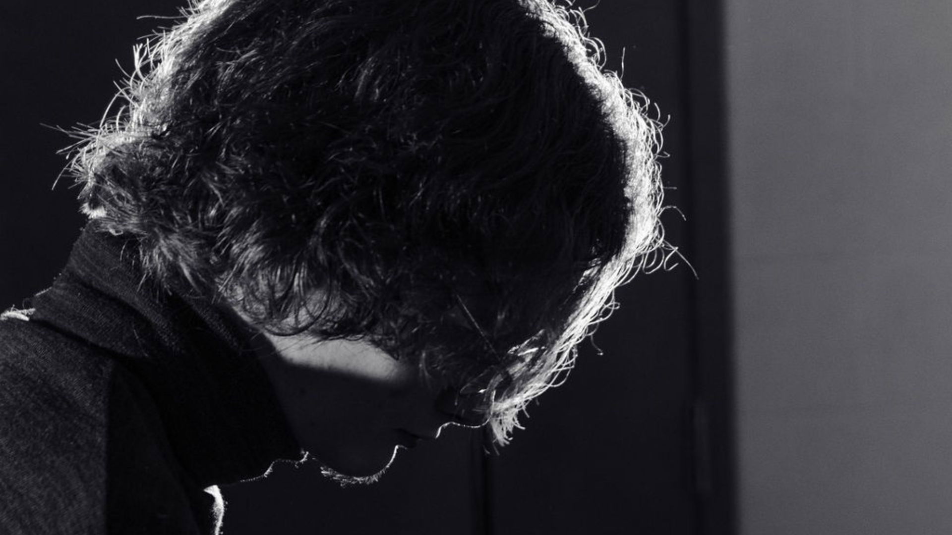 Backdrop for The Art of Descent