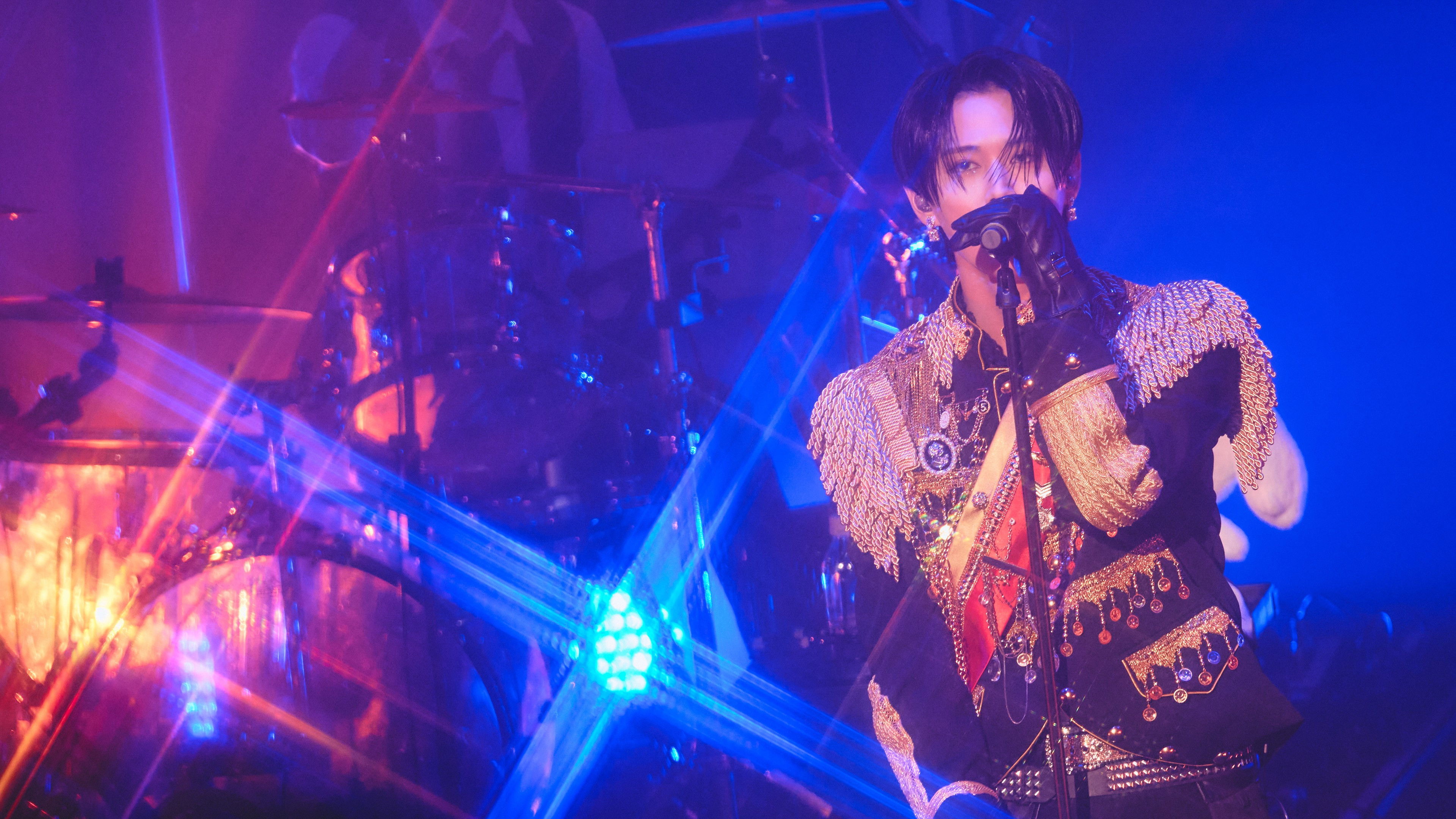 Backdrop for Who am I ?