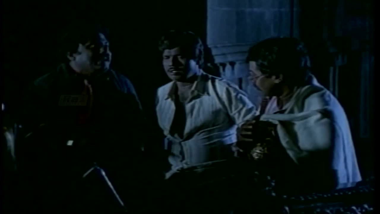 Backdrop for Enga Ooru Maappilai