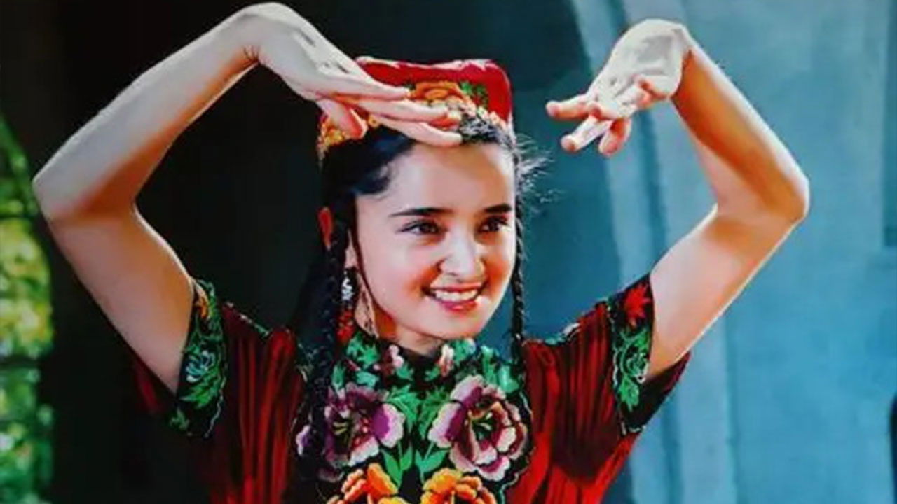 Backdrop for 吐鲁番情歌