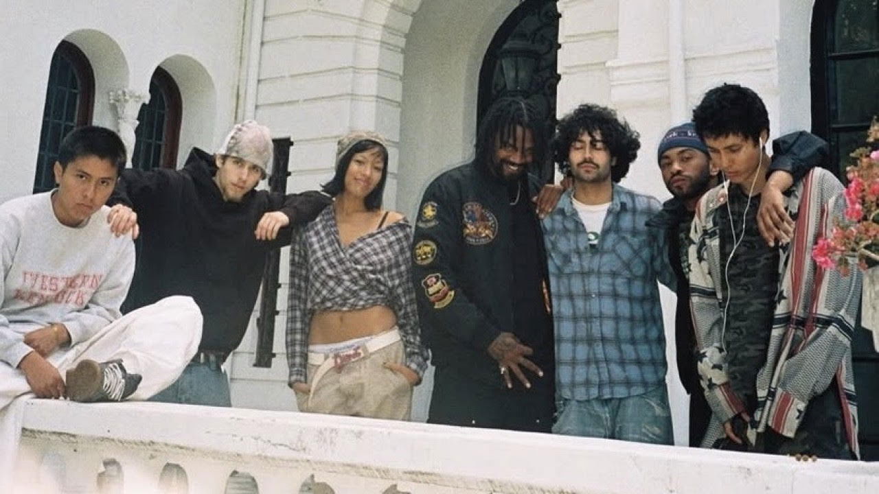 Backdrop for 20005 - A Livestream Experience for ‘Blush’