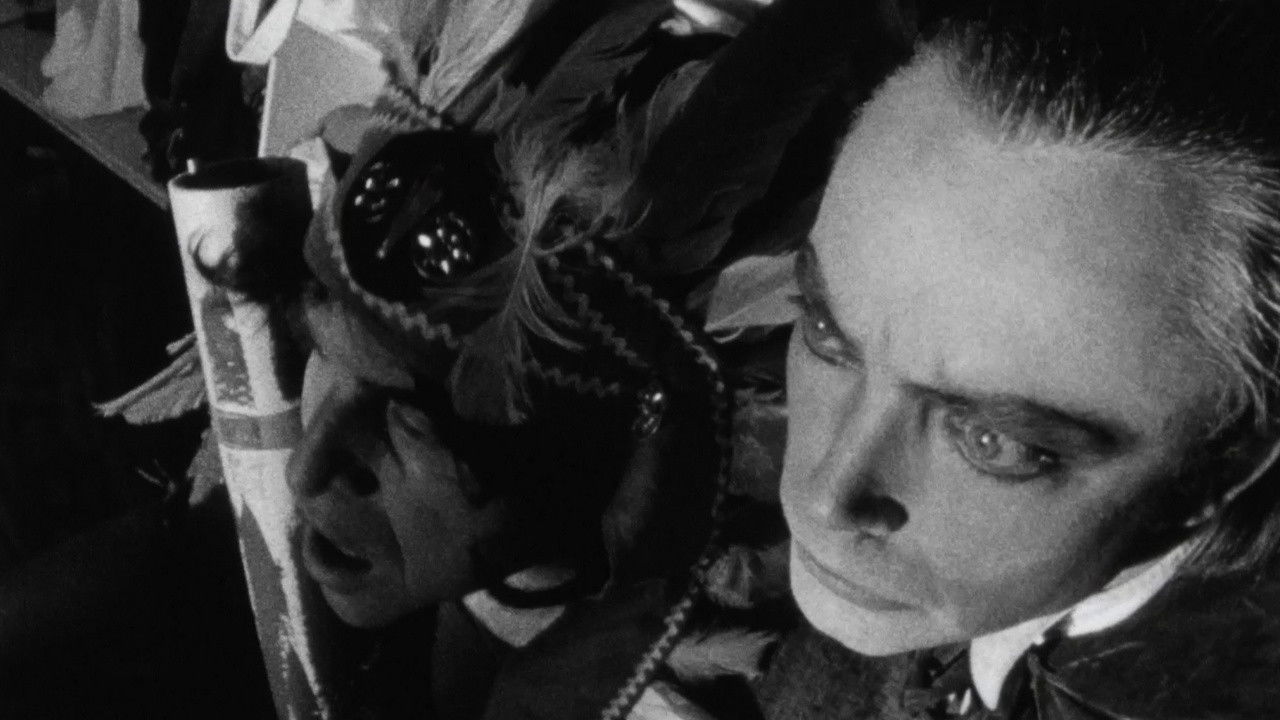 Backdrop for Idiots' Battle