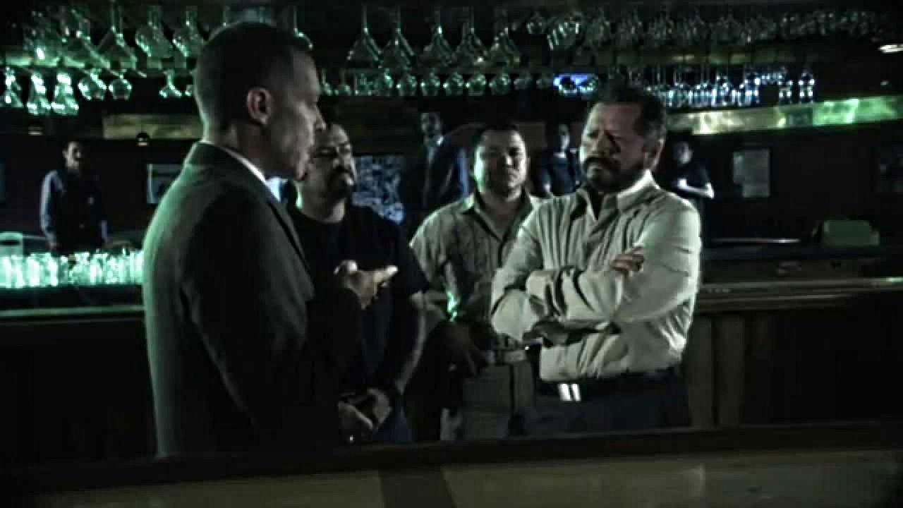 Backdrop for Chuy y Mauricio: El Chrysler 300 Part V