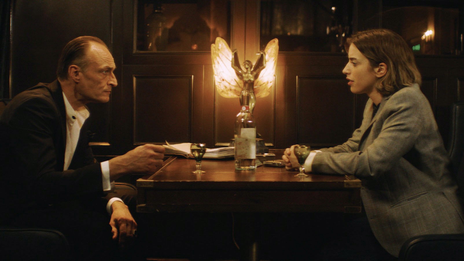 Backdrop for Maestro