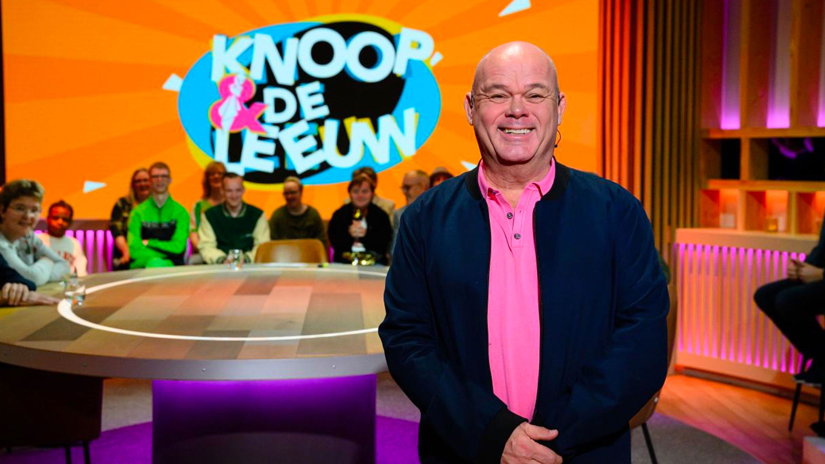 Backdrop for Knoop & de Leeuw