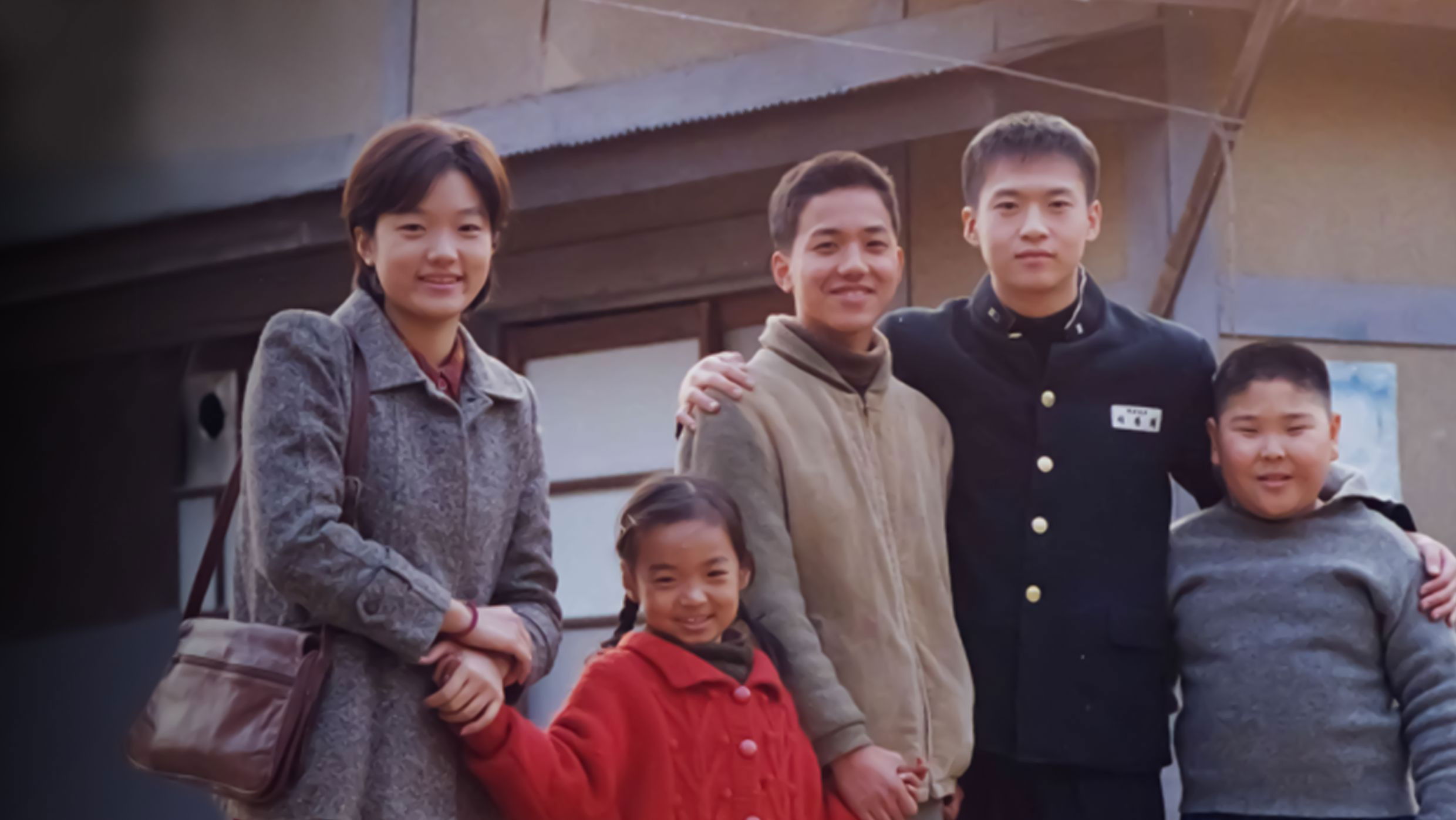 Backdrop for Six Siblings