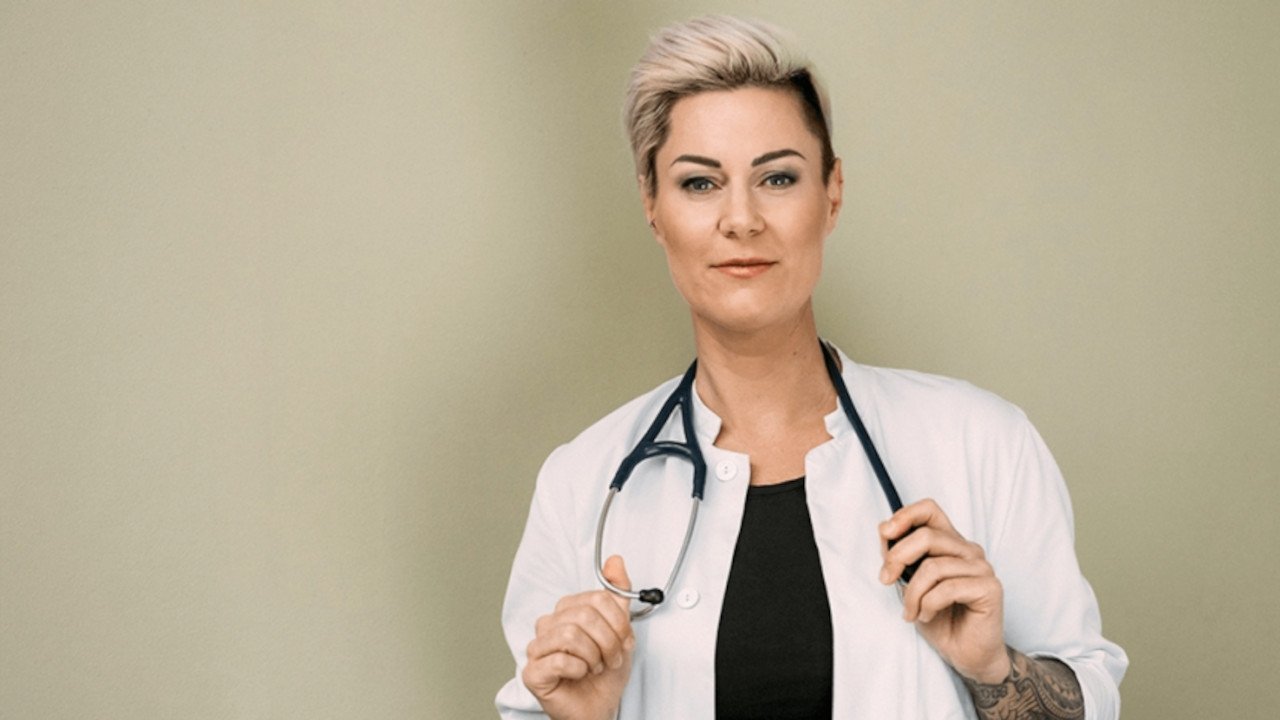 Backdrop for Doc Caro – Leben hautnah