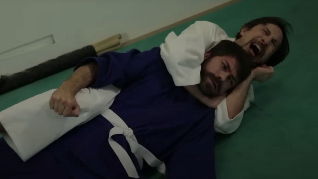 Backdrop for Défense personnelle