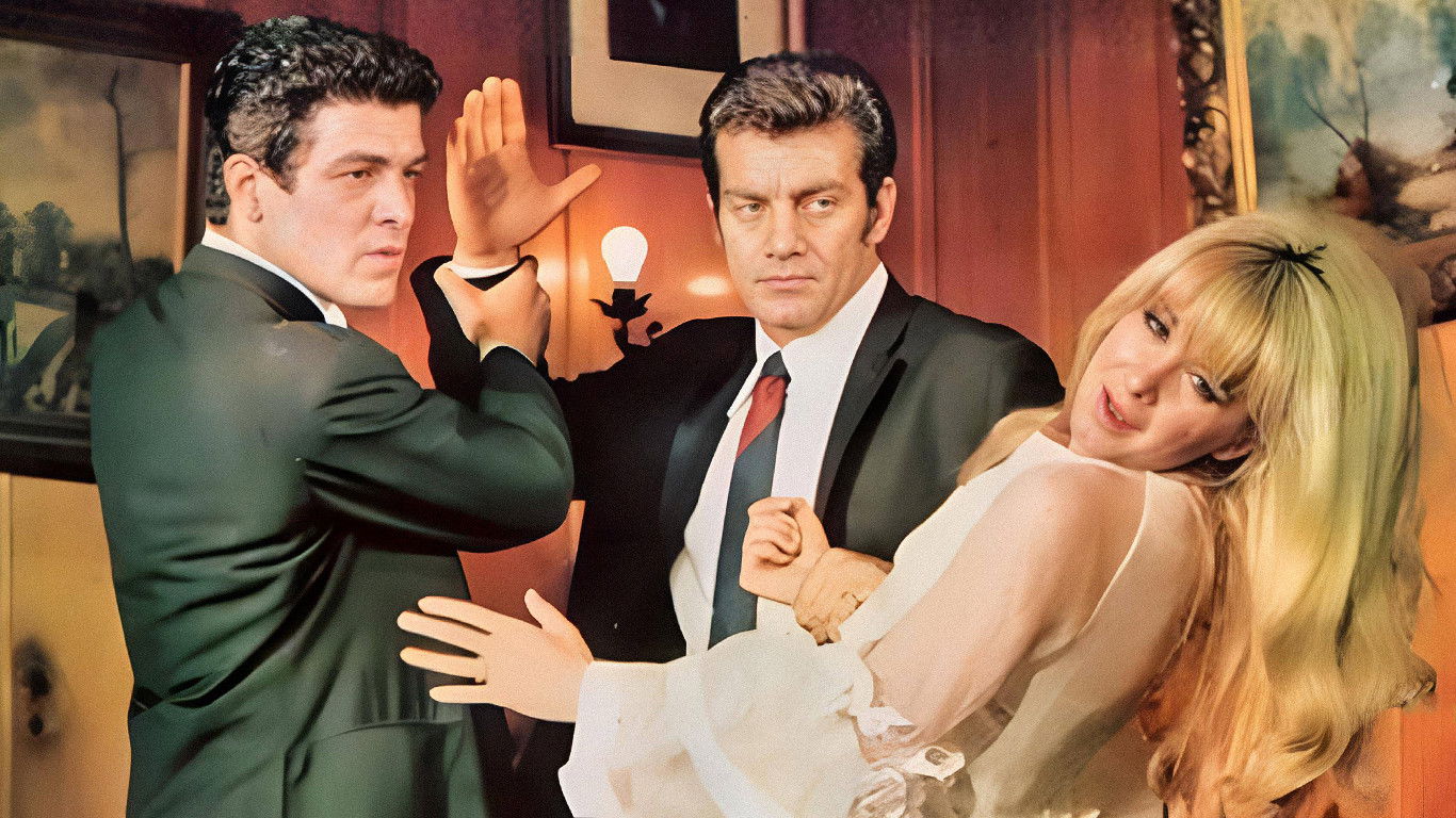 Backdrop for Arkadaşımın Aşkısın