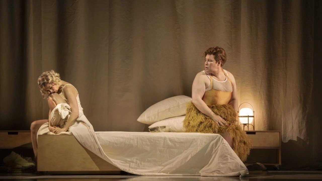 Backdrop for Lili Elbe