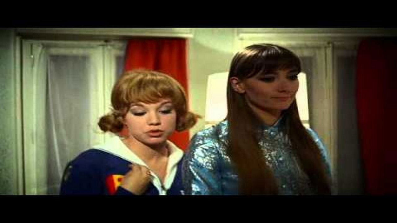 Backdrop for La chica de los anuncios