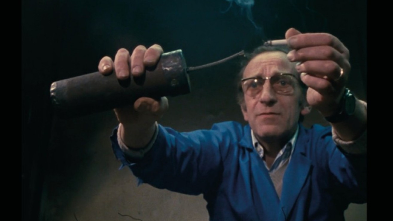 Backdrop for Terrorists in Retirement