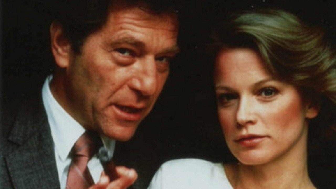 Backdrop for Trackdown: Finding the Goodbar Killer