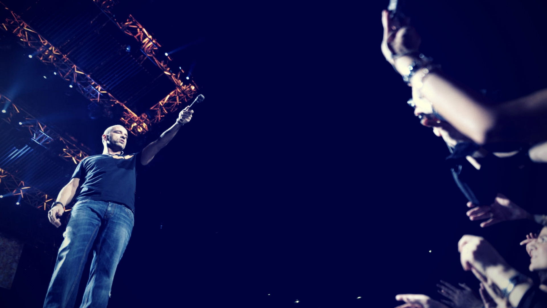 Backdrop for Eros Ramazzotti: Stilelibero