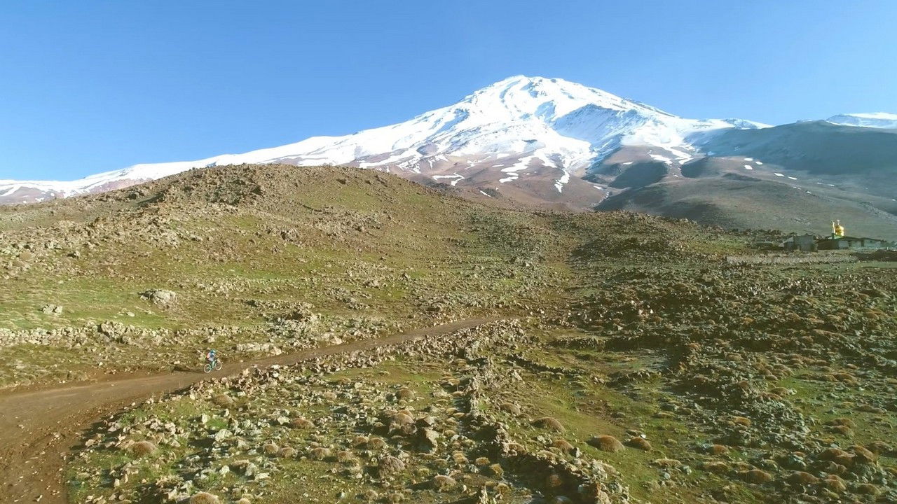 Backdrop for Speed Expeditions