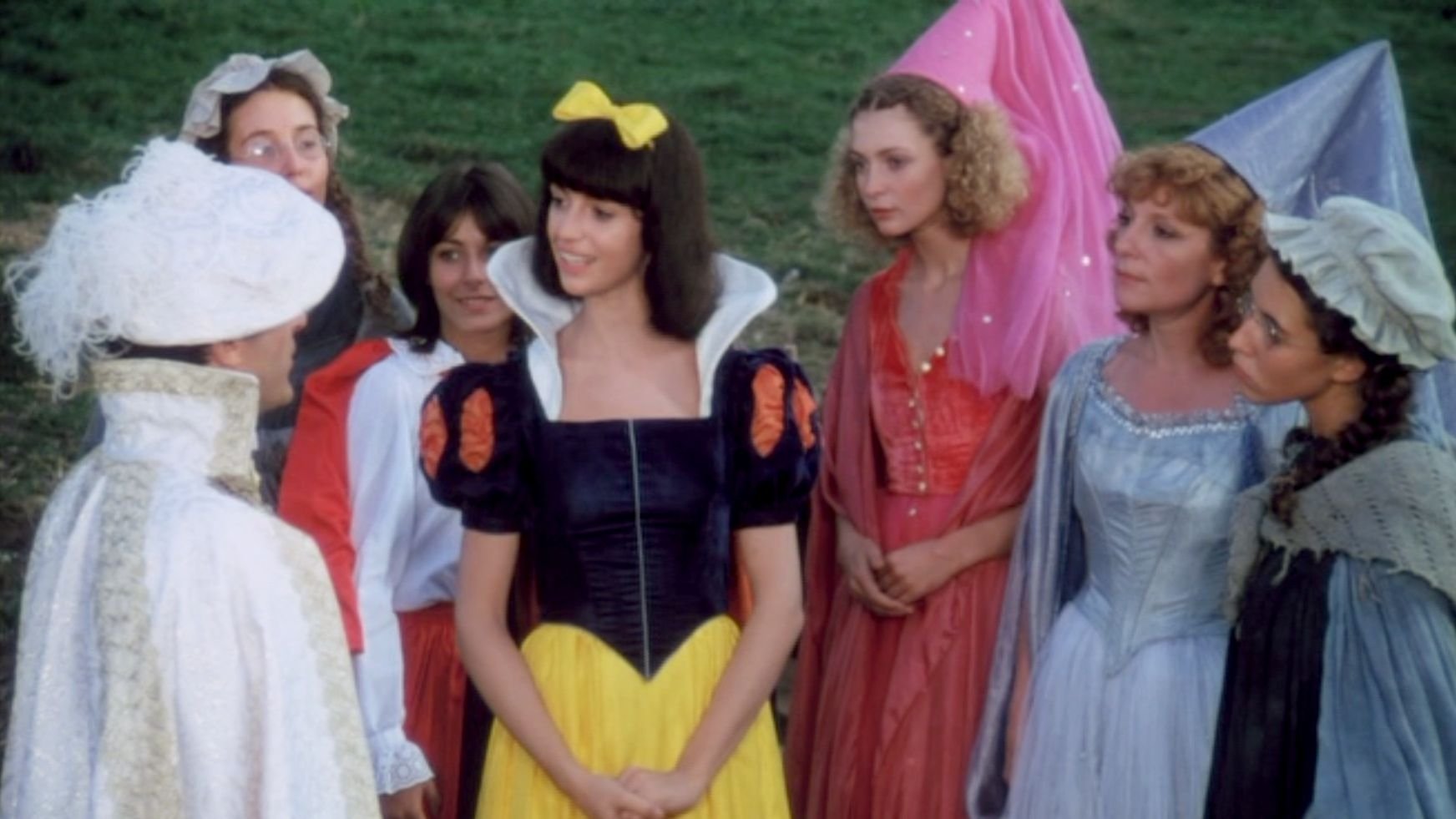 Backdrop for Elle voit des nains partout !