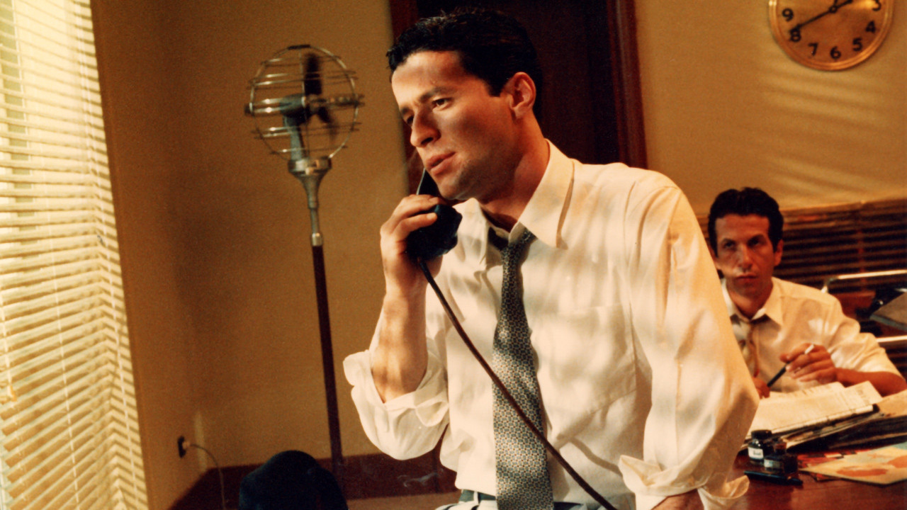 Backdrop for Repórter X