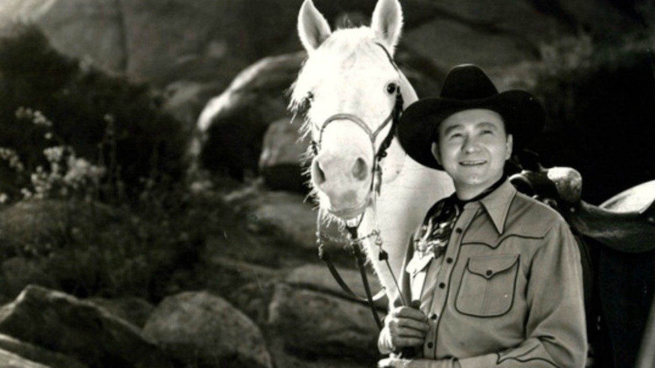 Backdrop for The Whispering Skull