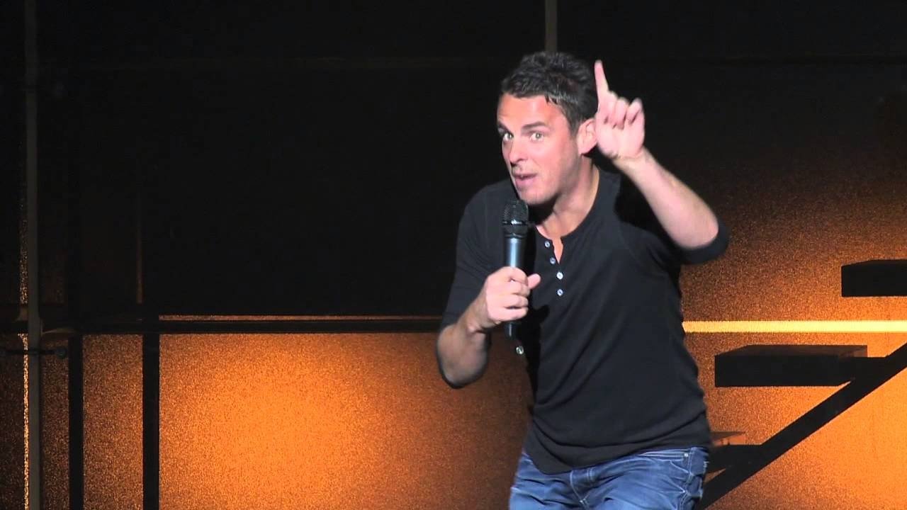 Backdrop for Philippe Bond