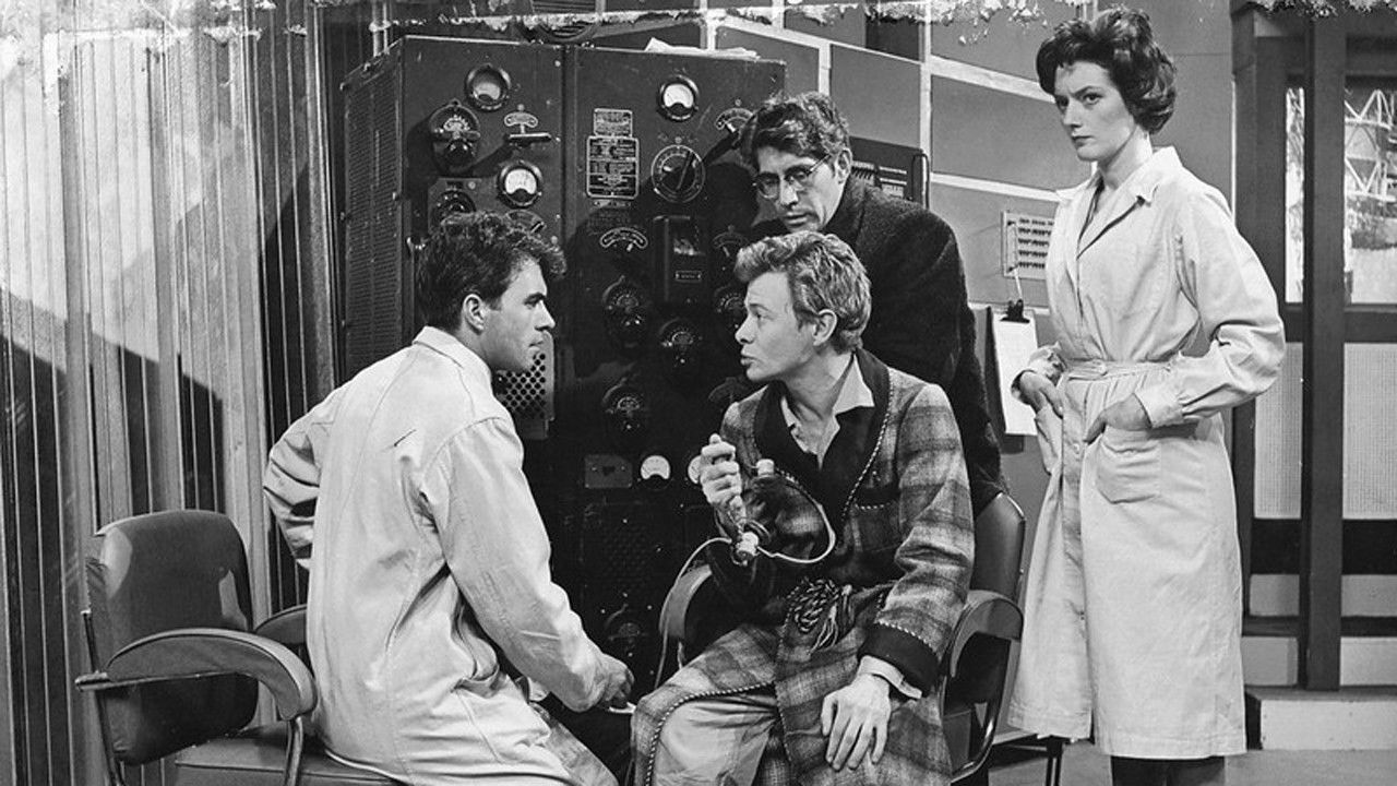 Backdrop for Target Luna