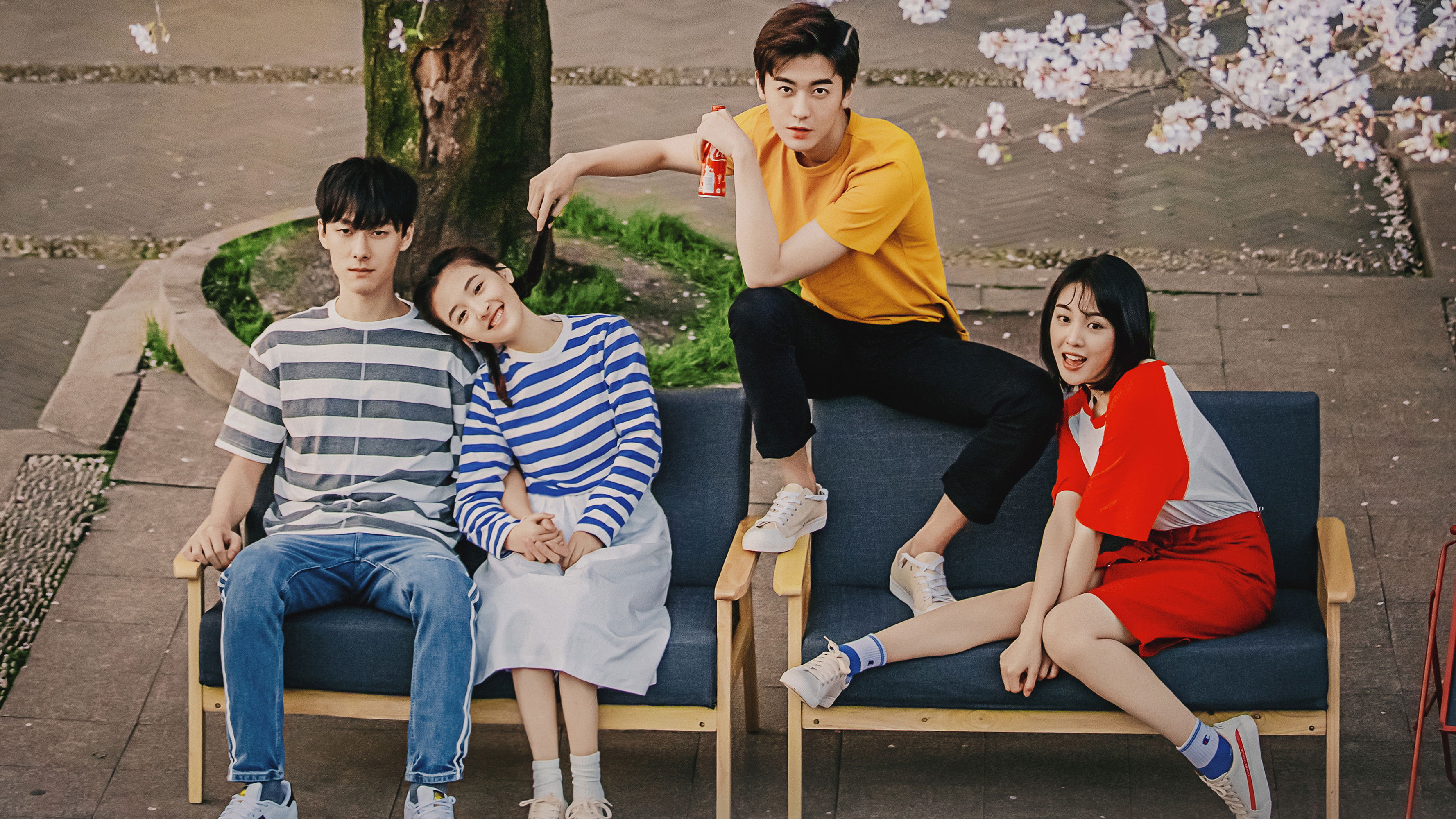 Backdrop for Le Coup de Foudre