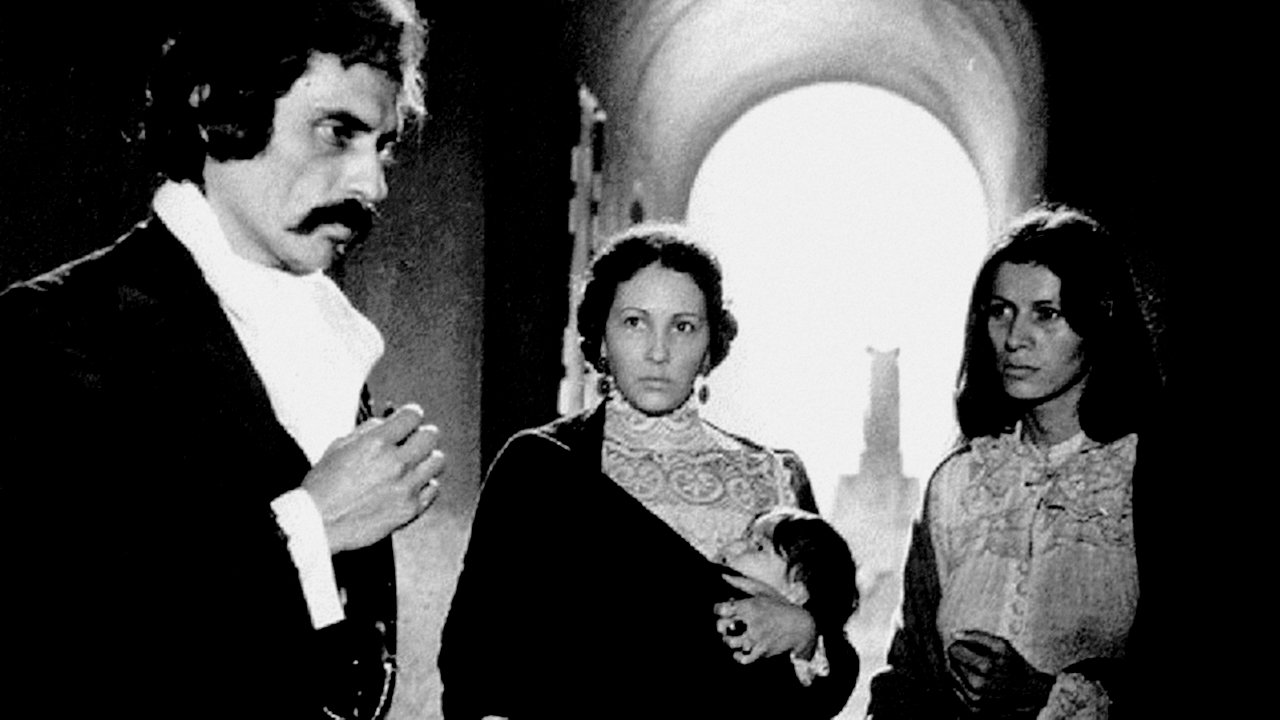 Backdrop for Pedro Páramo, el hombre de la Media Luna