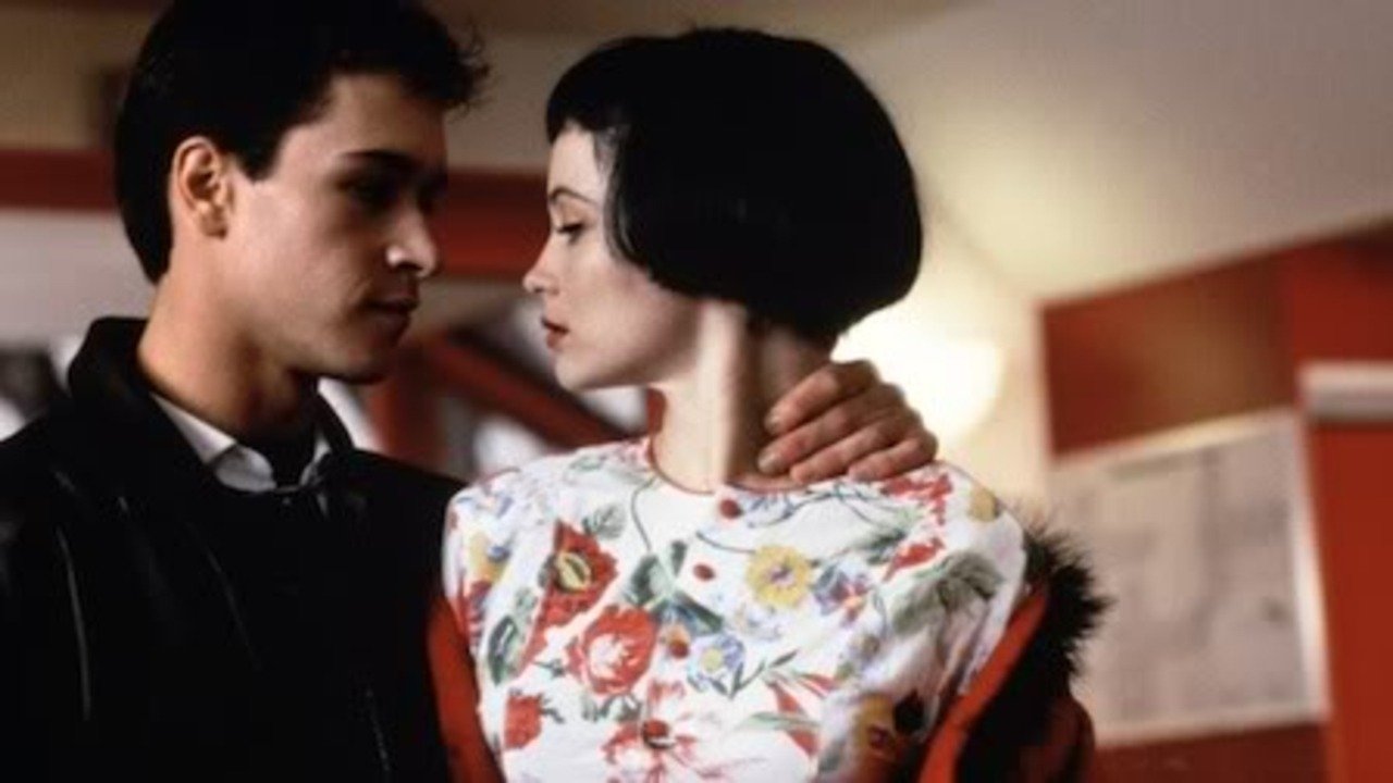 Backdrop for I Don't Kiss