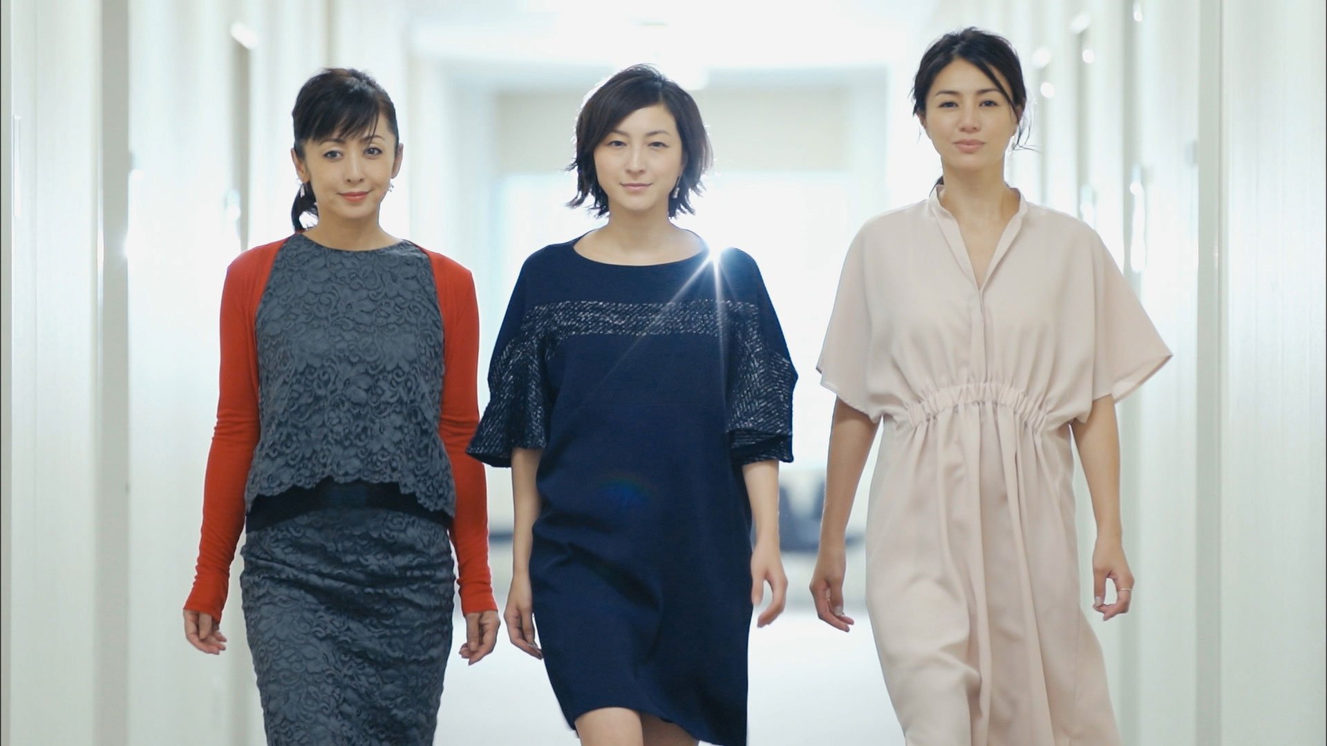 Backdrop for Kamoshirenai Joyûtachi - 2016 -