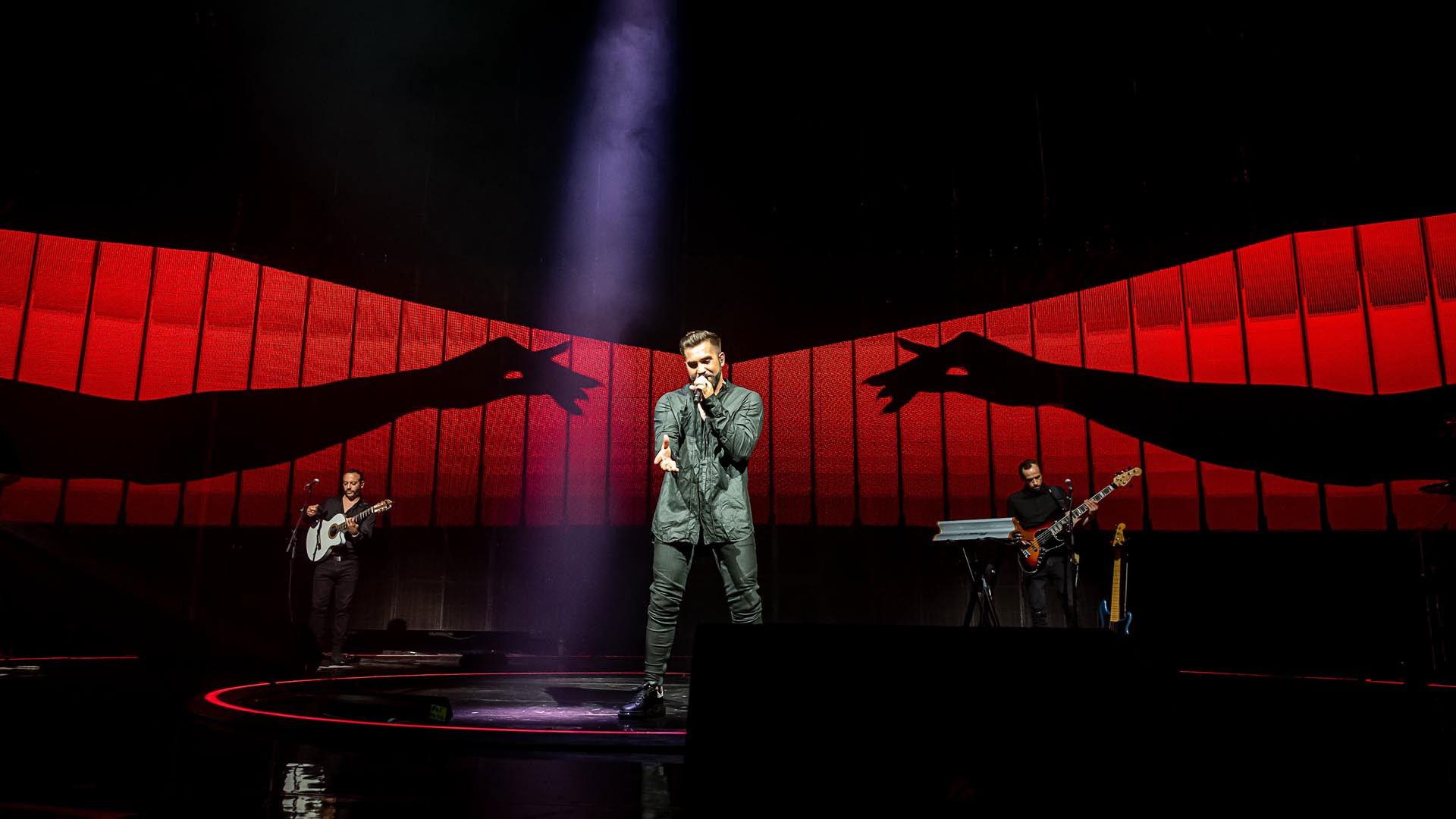 Backdrop for Kendji Girac au Dôme de Paris