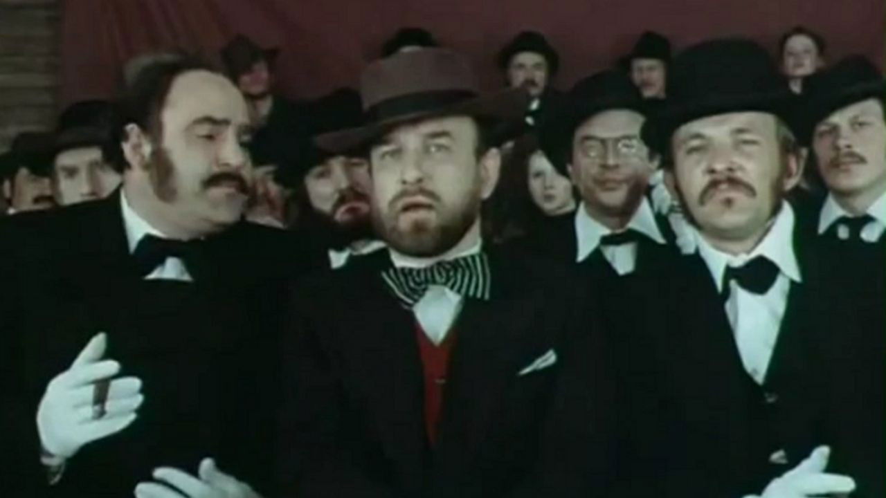 Backdrop for I'll Not Become a Gangster, Dear