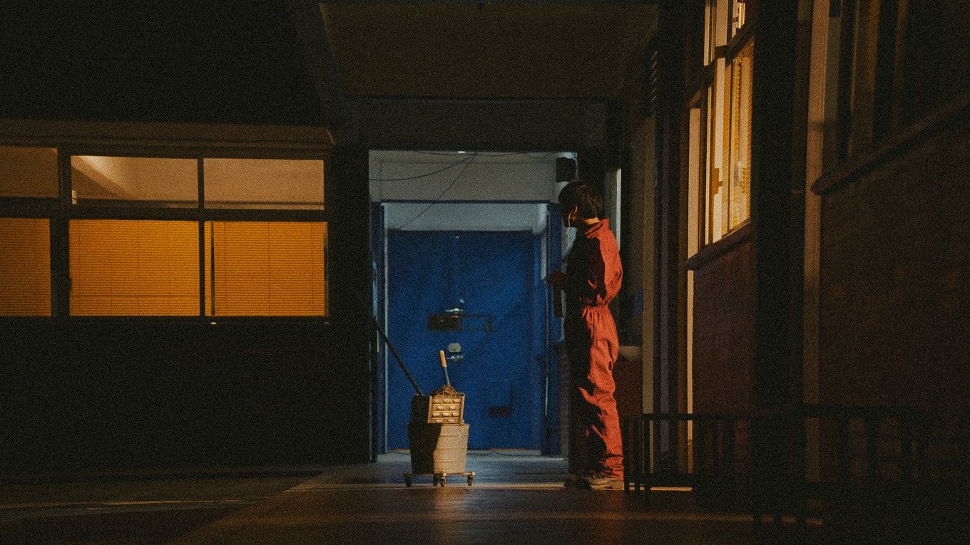 Backdrop for A quien cierra los ojos