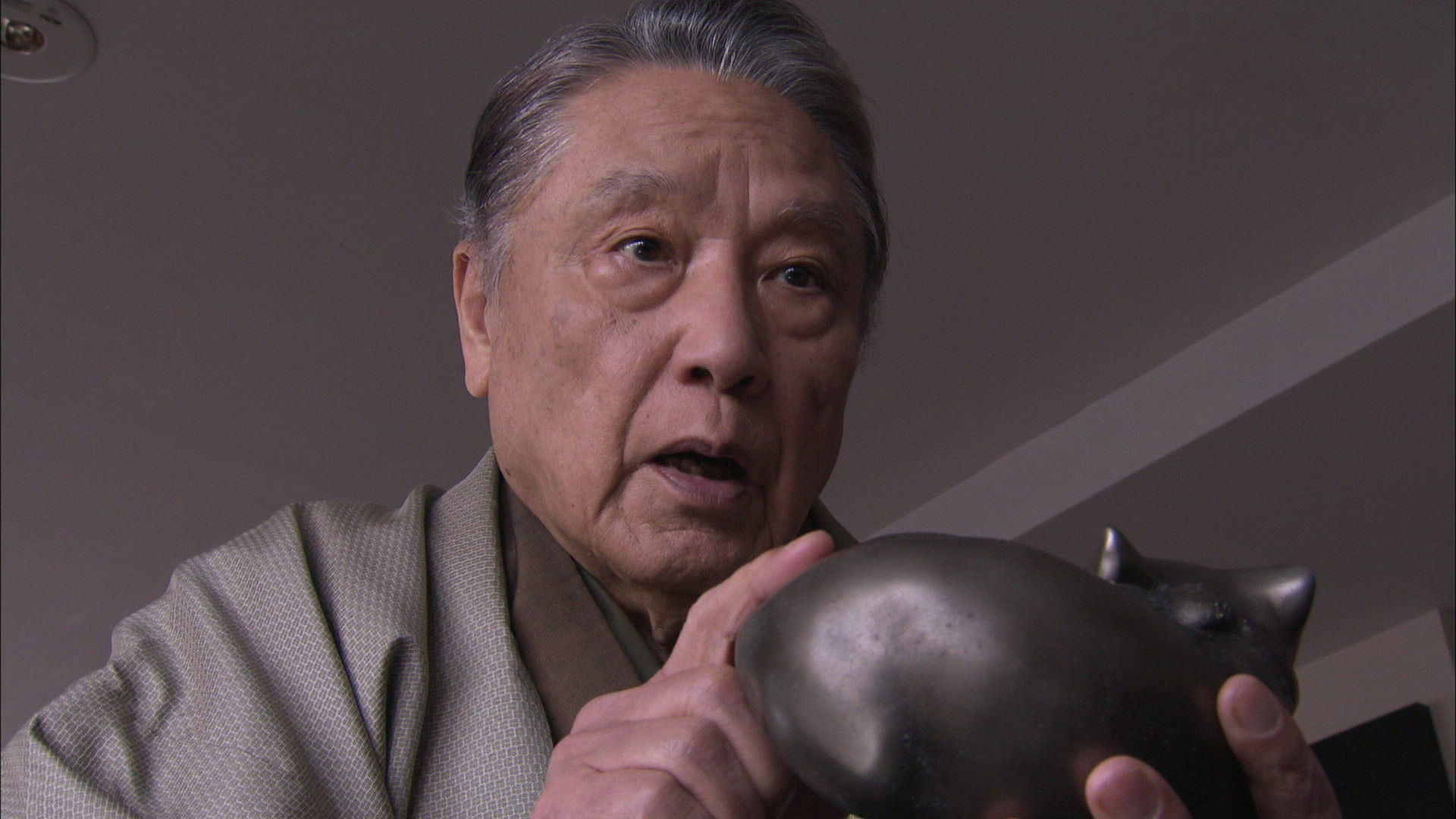 Backdrop for 出張鑑定人 宝来伝吉