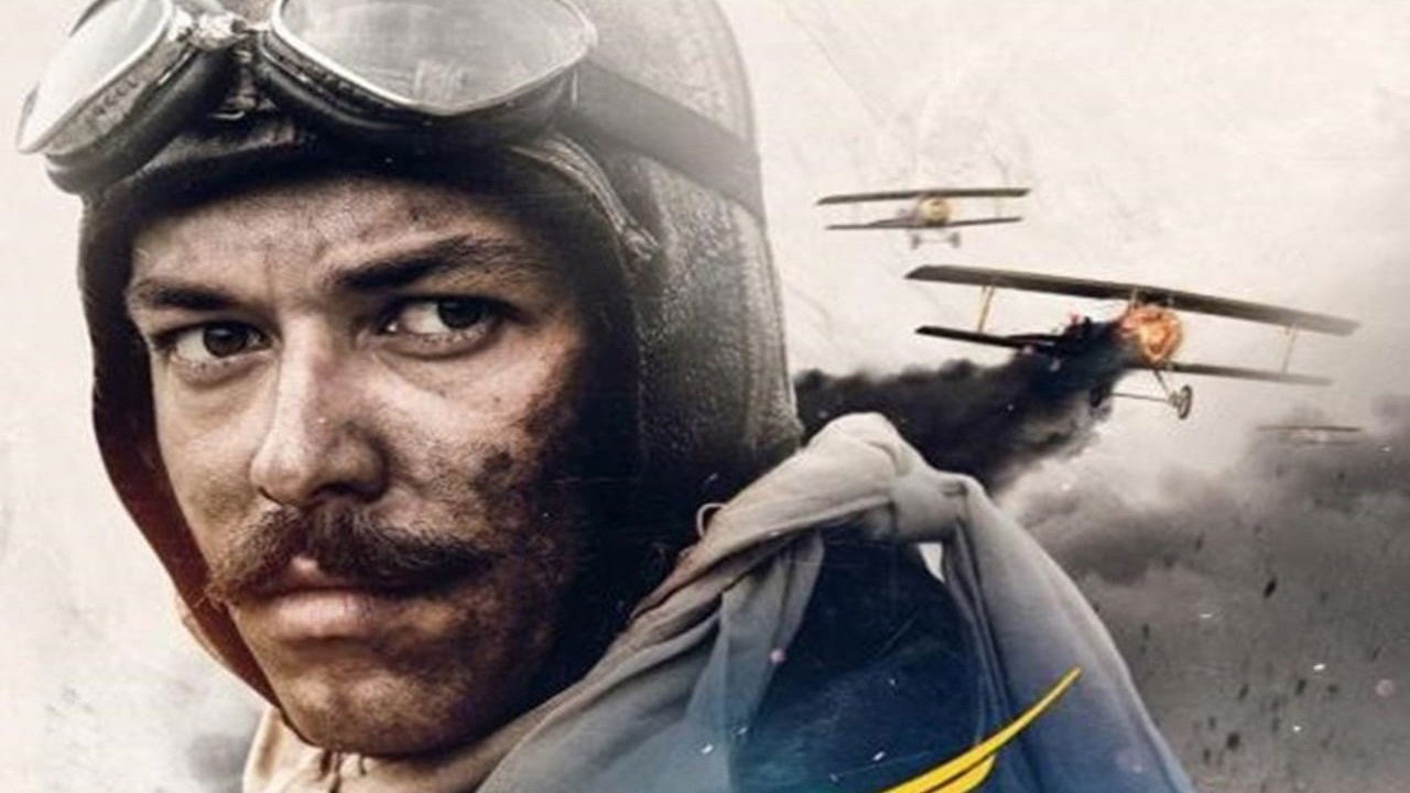 Backdrop for Hürkuş: Göklerdeki Kahraman