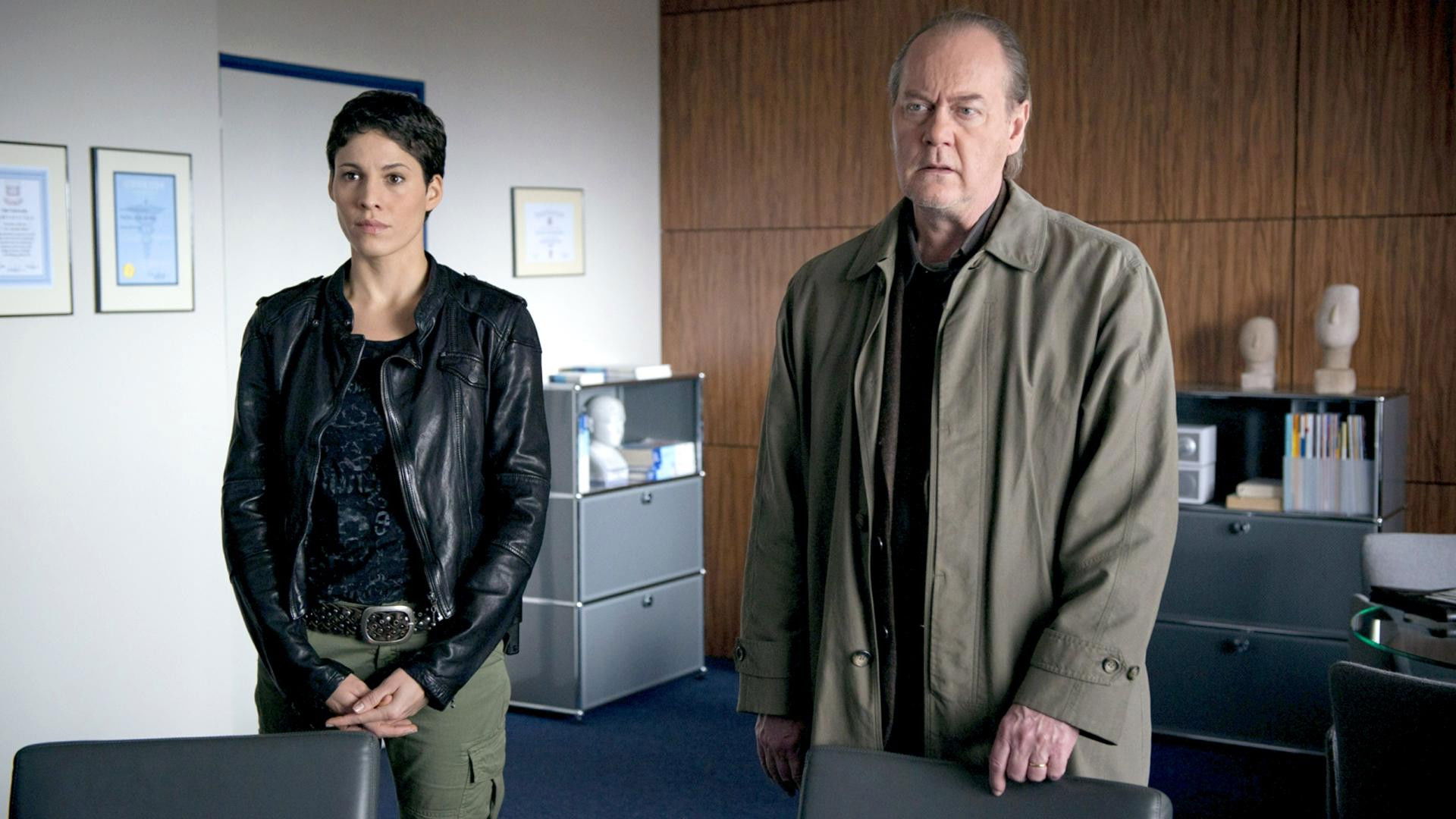 Backdrop for Totenengel - Van Leeuwens zweiter Fall