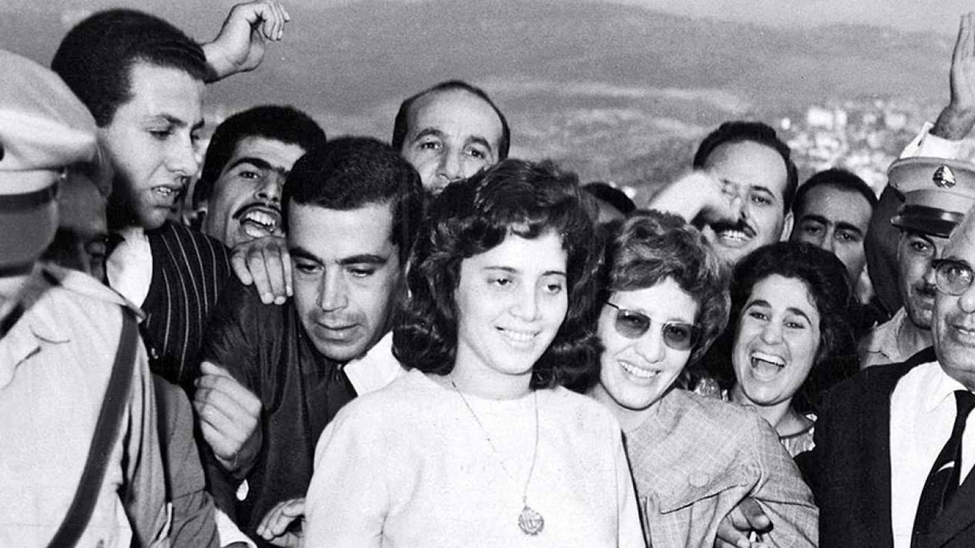 Backdrop for Hier, aujourd'hui et demain